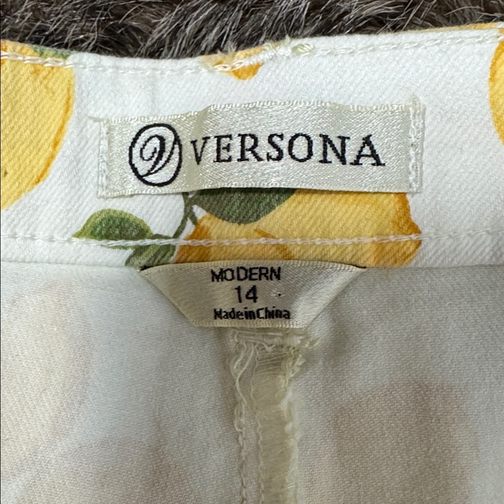 Versona lemon theme white flare jeans women’s size 14 - Picture 3 of 6